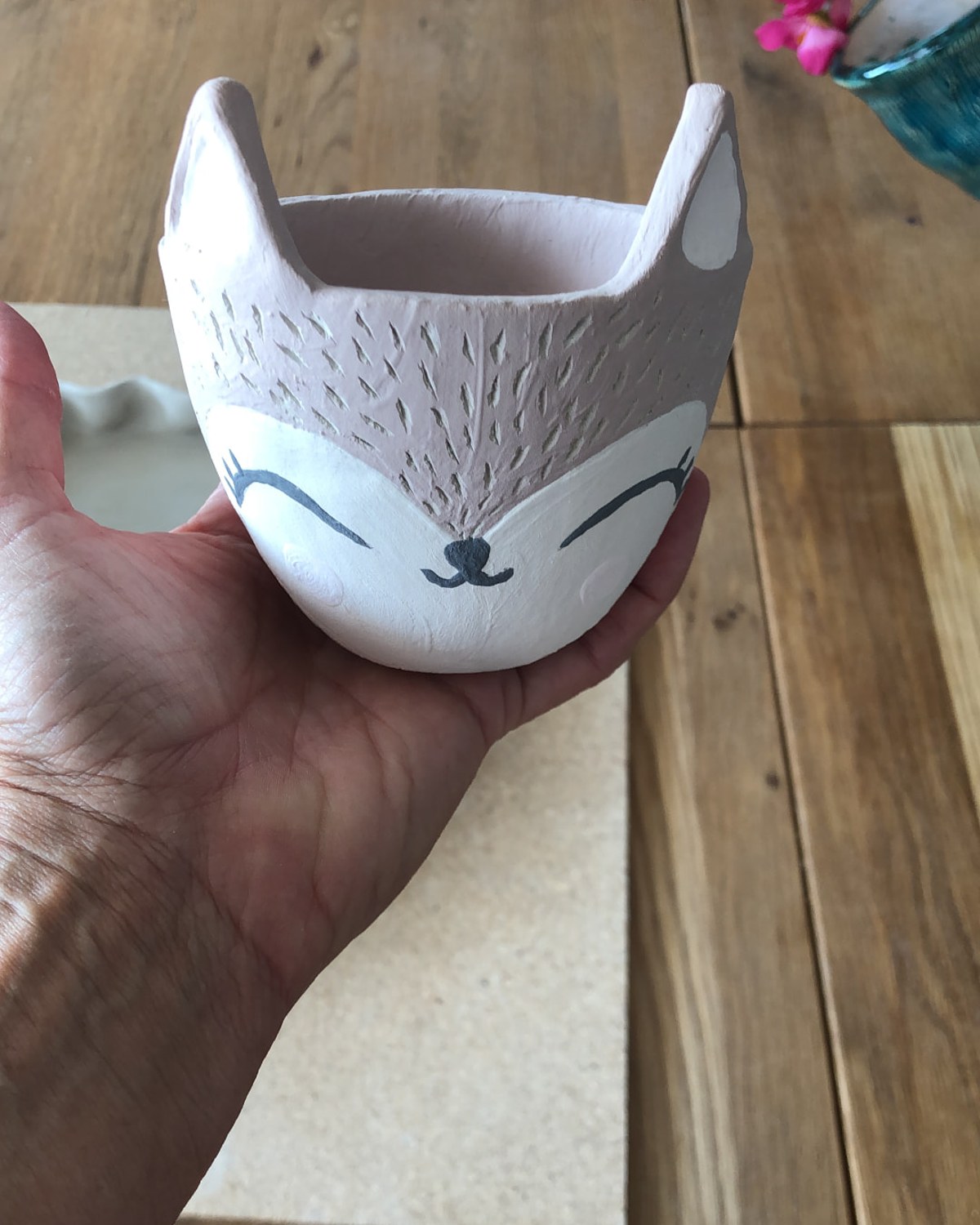 Handgeformtes Schälchen in Fuchs-Form aus Ton